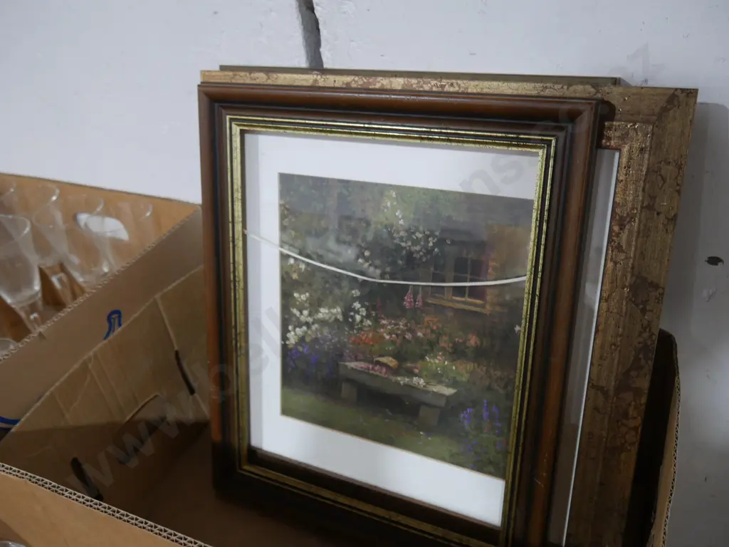 Frames, artwork Image 1++