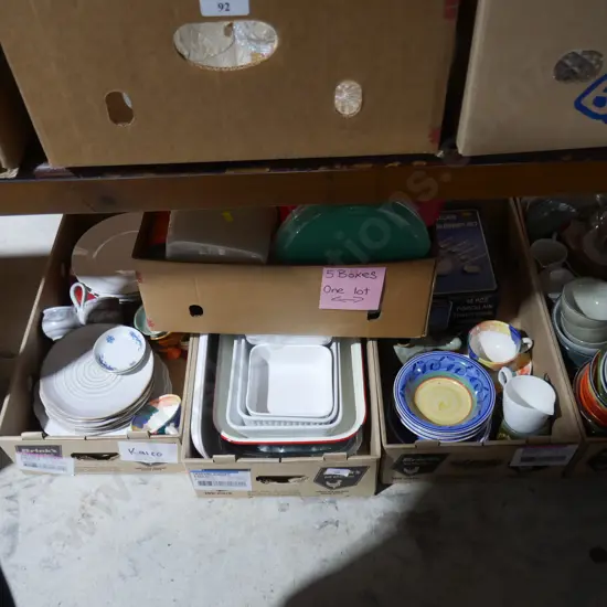5 boxes of kitchenware