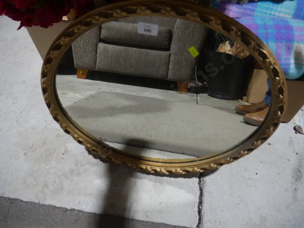 Oval mirror Image 1++