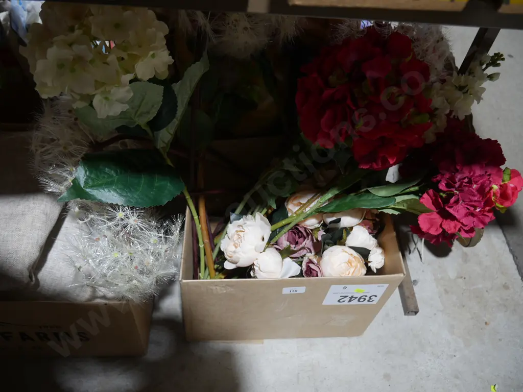 Artificial flowers Image 1++