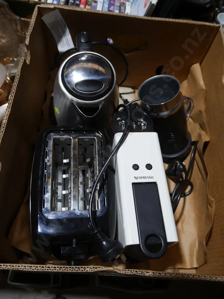 Jug, toaster, coffee maker Image 1++