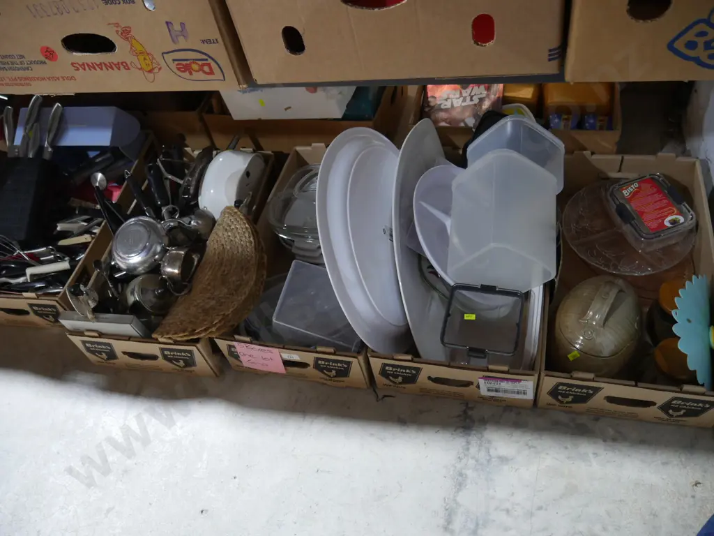 5 boxes of kitchenware Image 1++