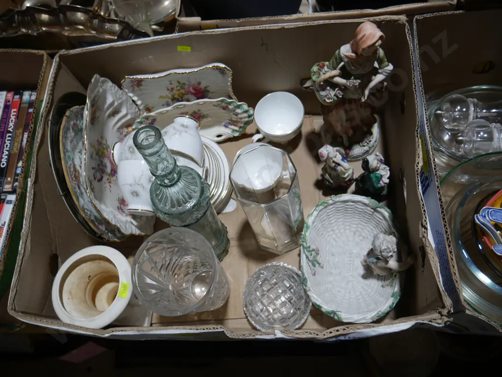 China, figurines, glass vases Image 1++