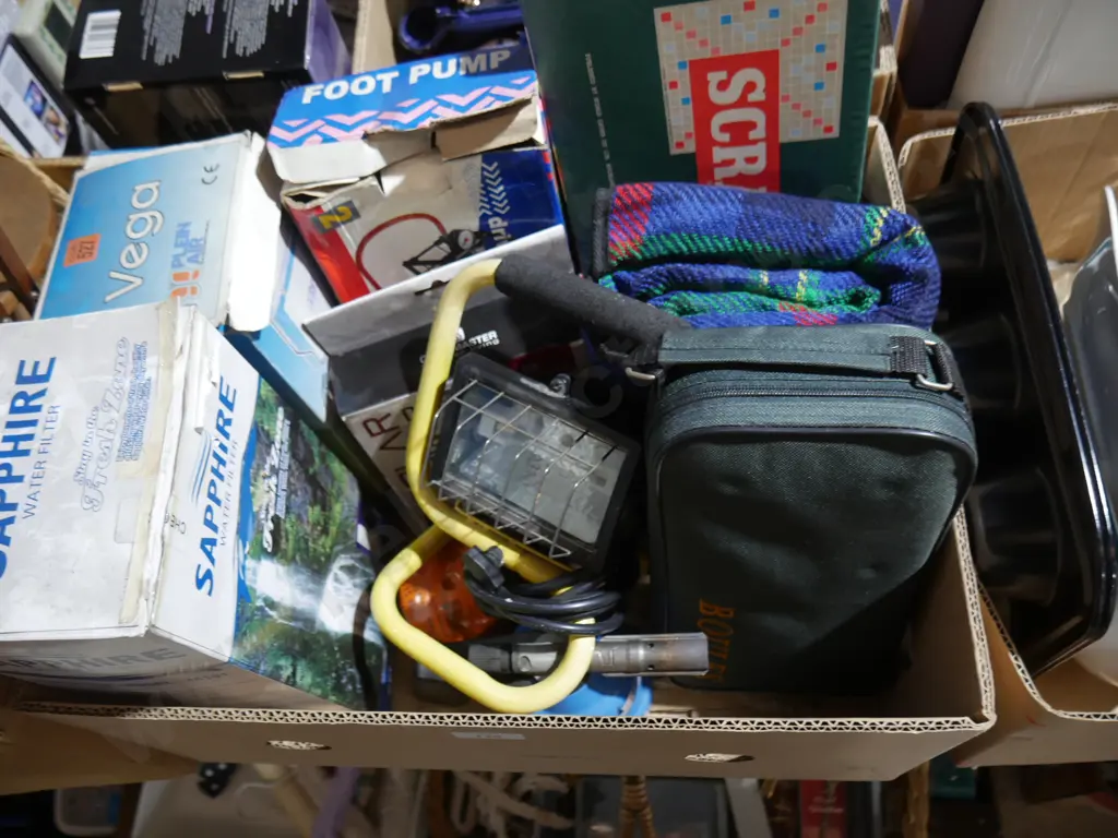 Water filter, boules, foot pump etc Image 1++