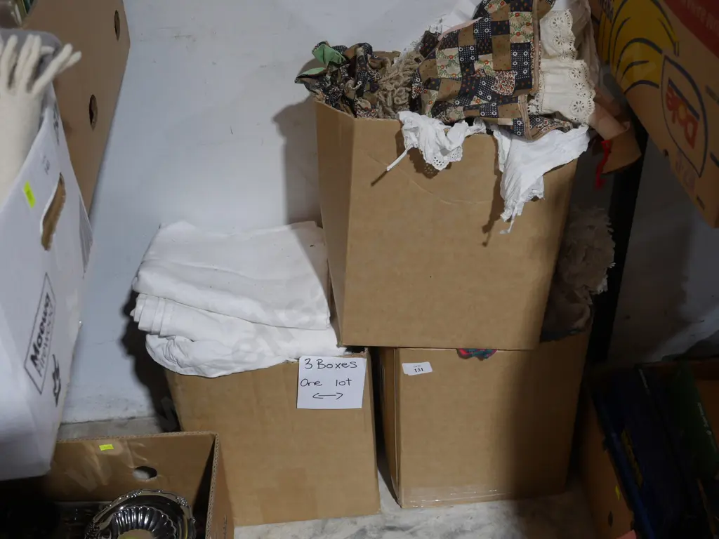 3 boxes of linen Image 1++