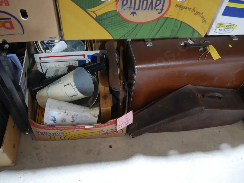 Box of sundries, 2 suitcases Image 1++