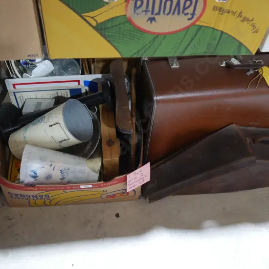 Box of sundries, 2 suitcases