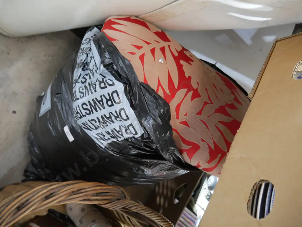 Bag of cushions Image 1++
