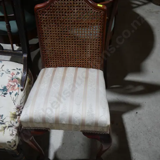 Dining chair