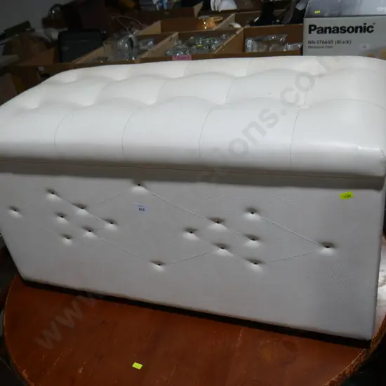 Padded blanket box