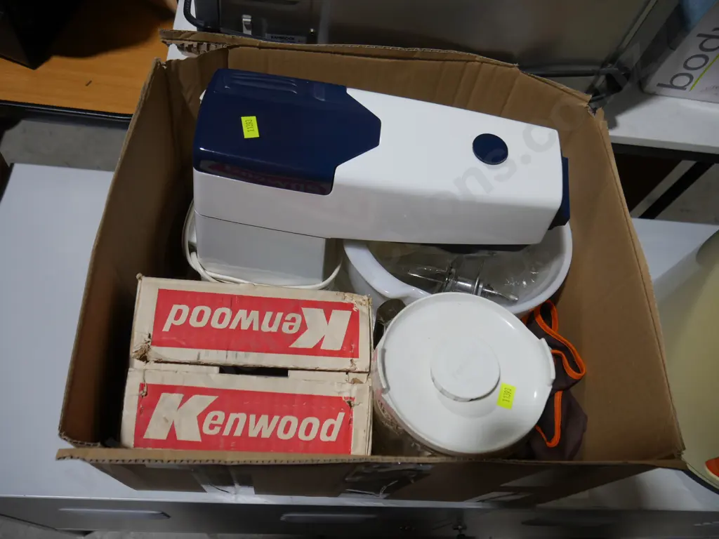 Kenwood chef and attachments Image 1++