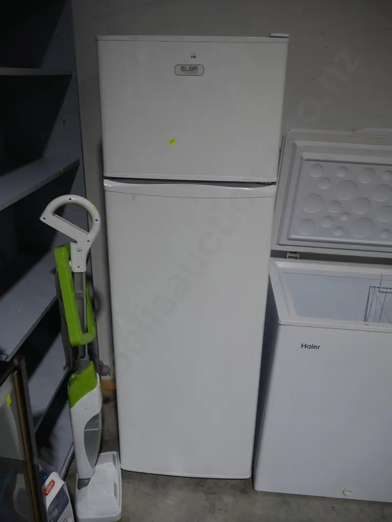 Fisher & Paykel fridge freezer Image 1++