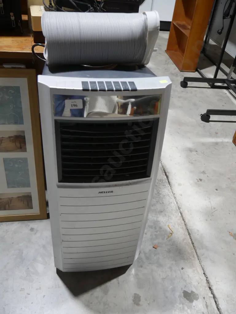 Heller portable air conditioner Image 1++