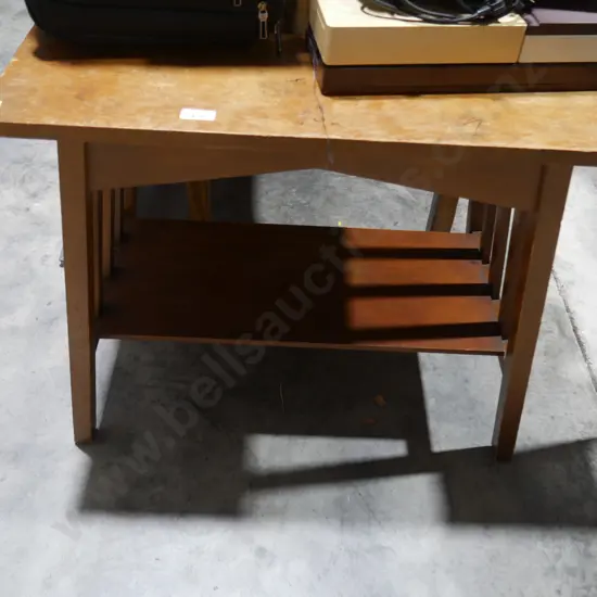 Occasional table