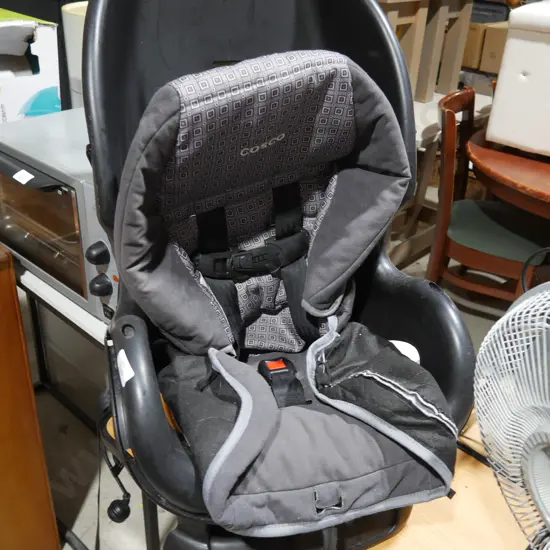 Baby car seat