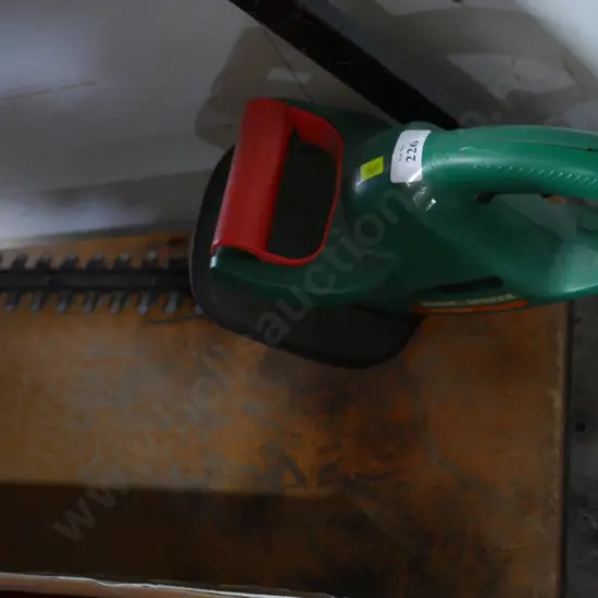 Black & Decker hedge trimmer