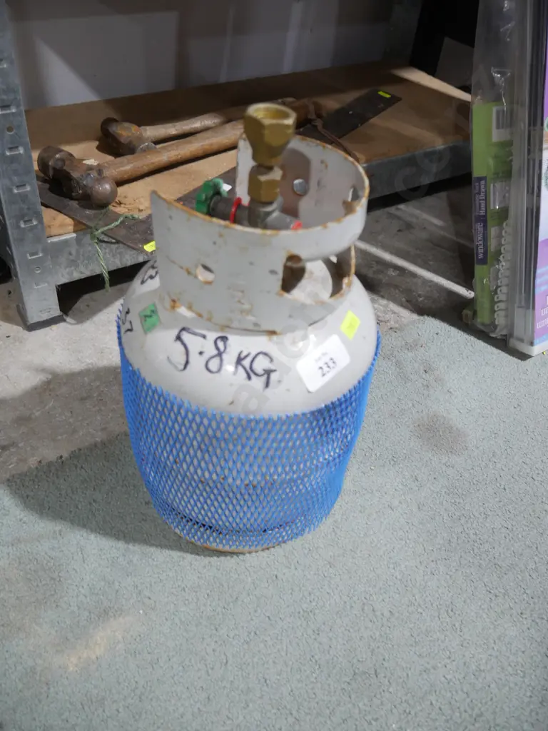 Gas bottle Image 1++
