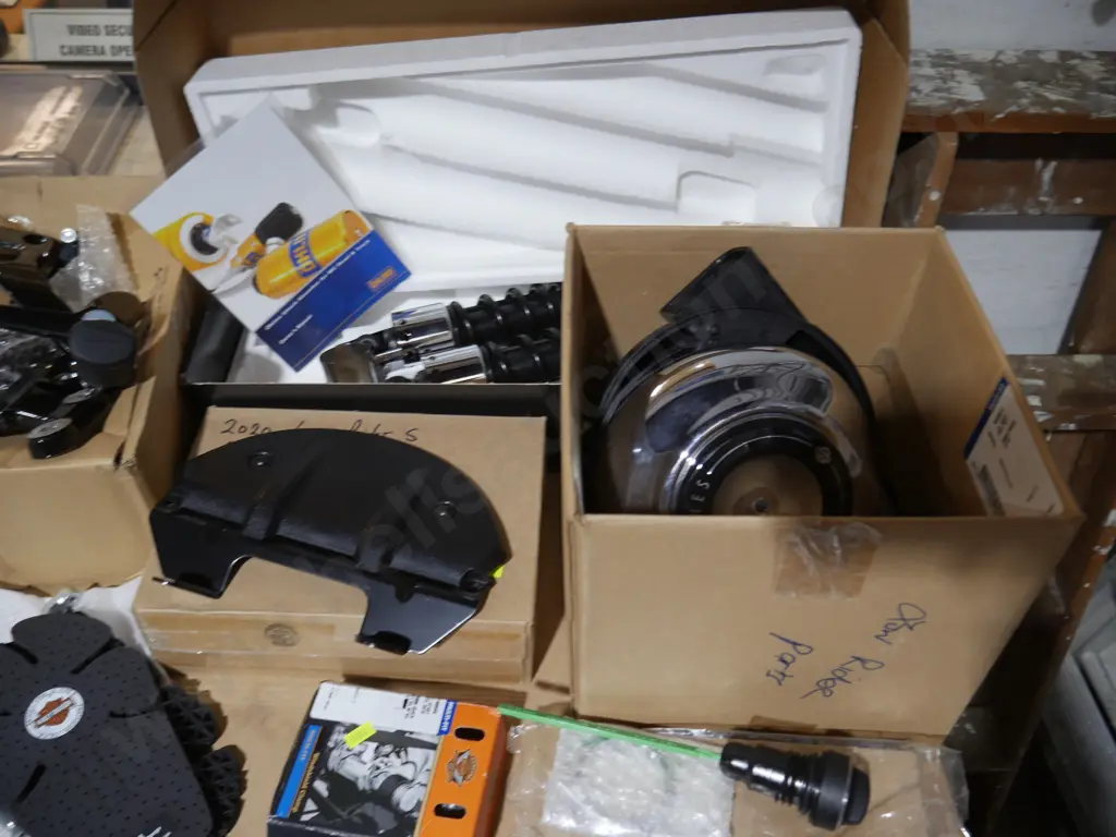 Assorted new Harley Davidson motorcycle parts Image 1++