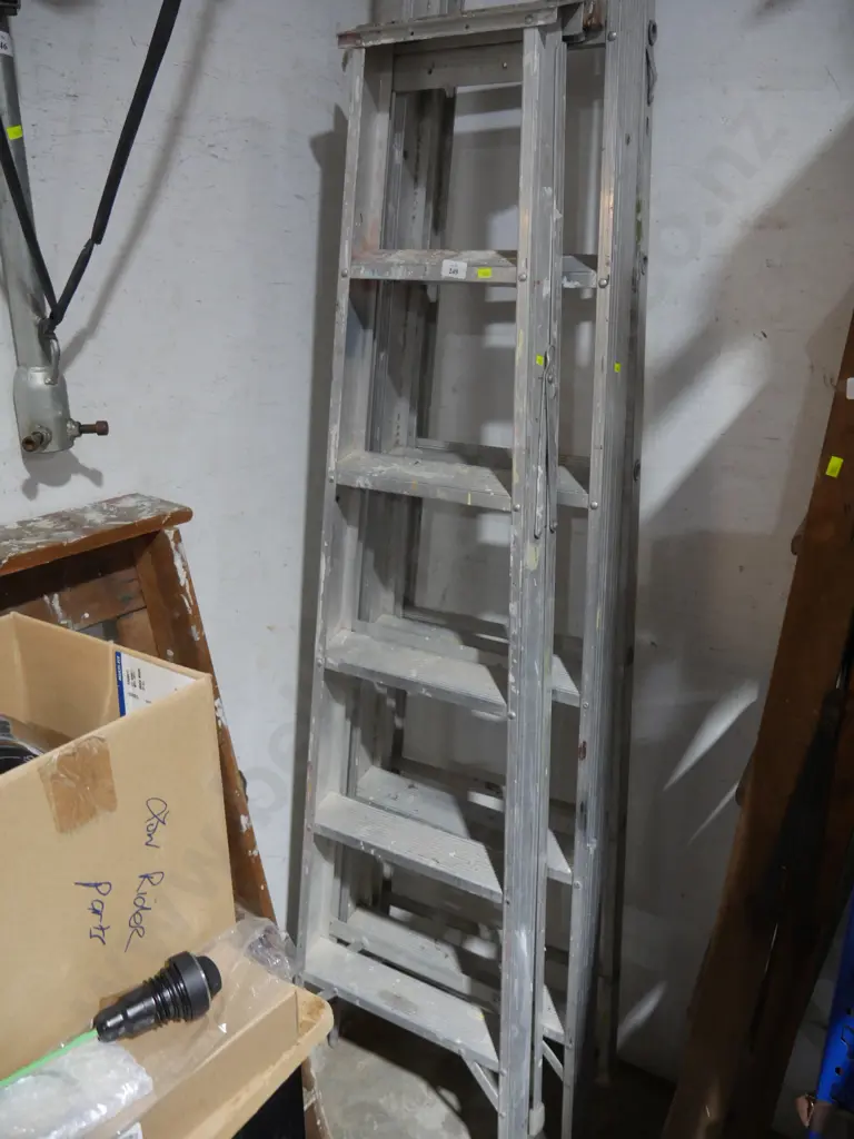 Aluminium A frame ladder Image 1++