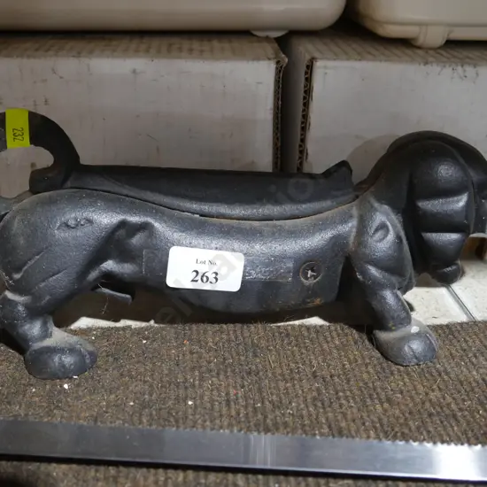 Dachshund cast boot scraper