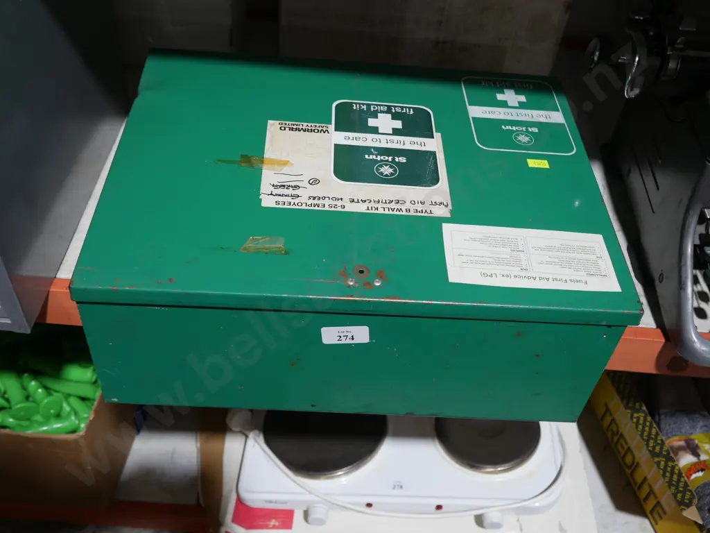 First aid cabinet Image 1++