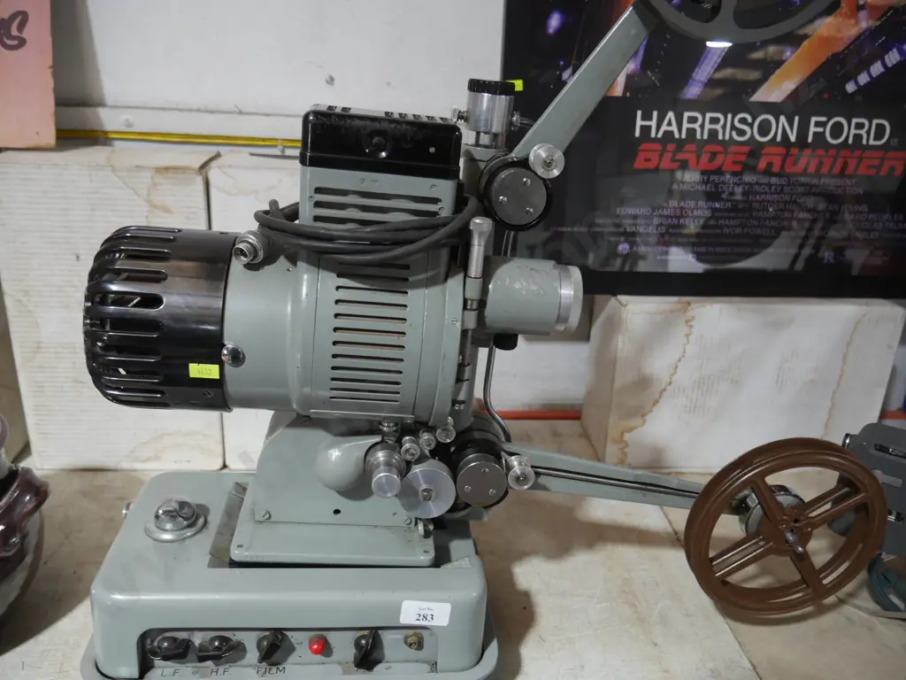 Film projector Image 1++