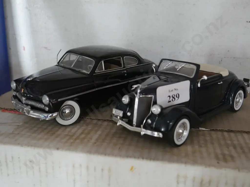 2 model cars Image 1++