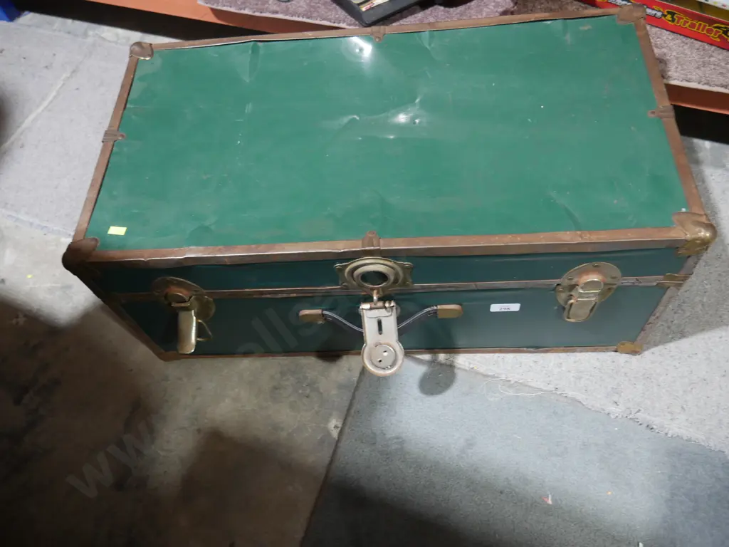 Trunk Image 1++