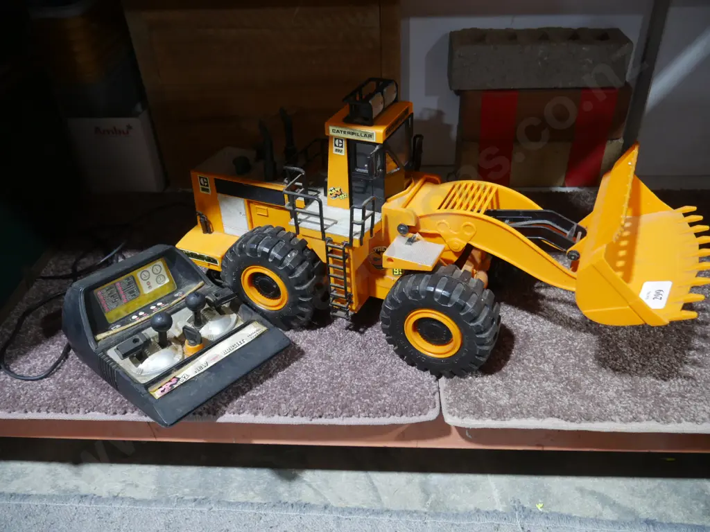 Remote control loader Image 1++