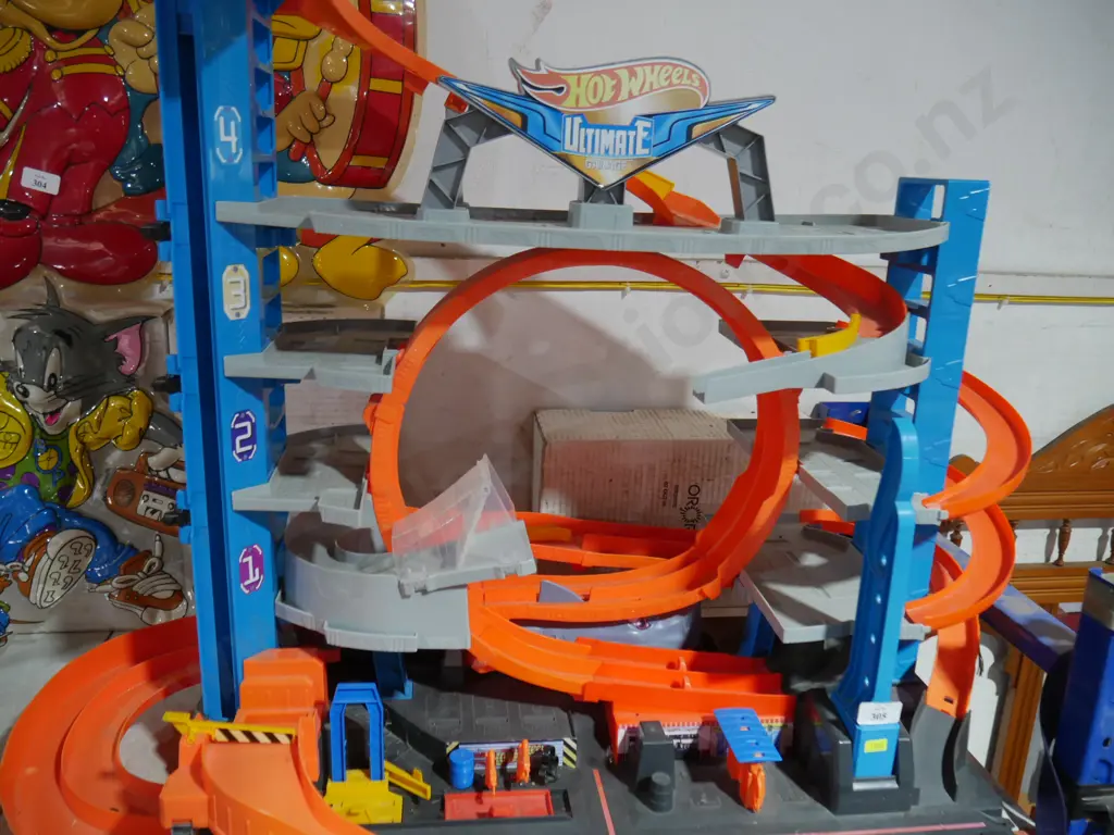 Hot wheels track Image 1++