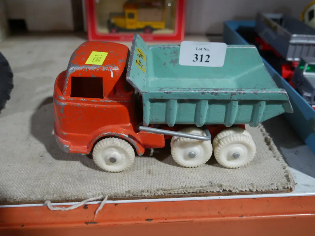 Funho dump truck Image 1++