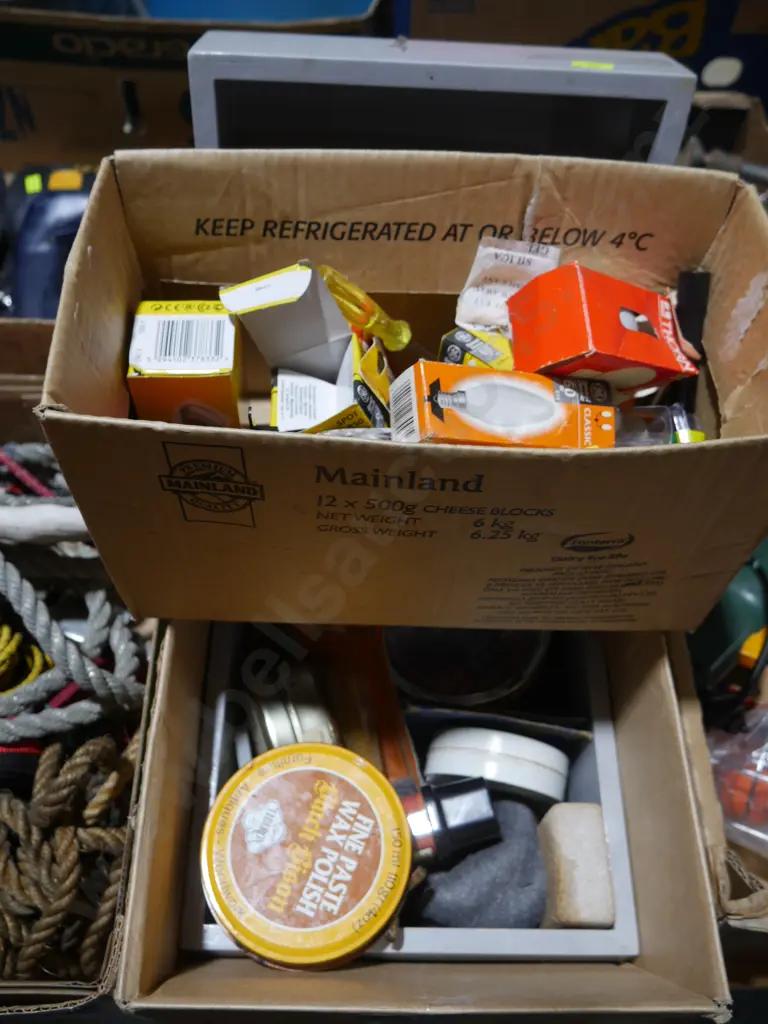 Shoe polish, light bulbs etc Image 1++