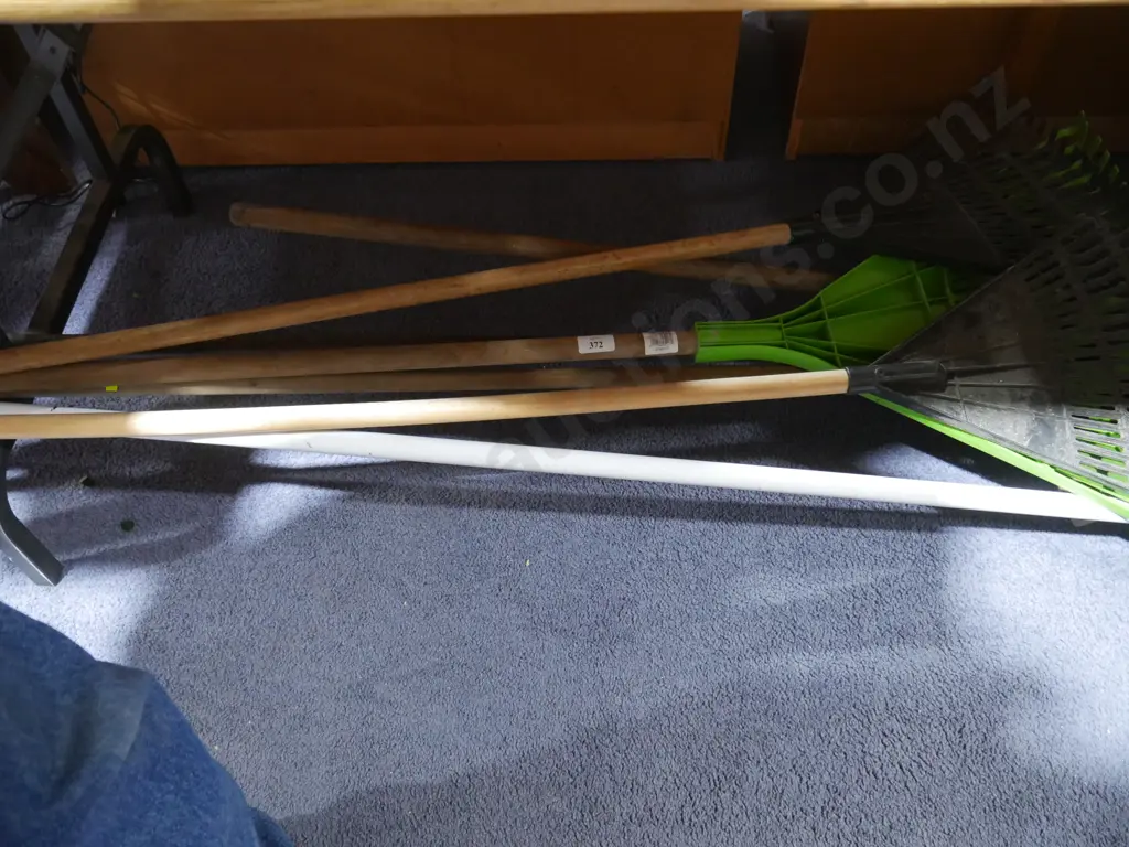 Garden tools etc Image 1++