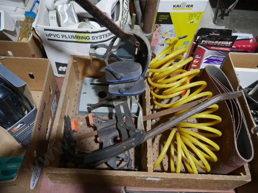 Clamps, sandpaper etc Image 1++