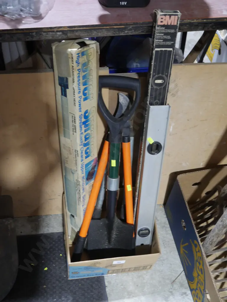 Garden tools, levels etc Image 1++