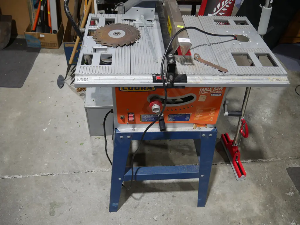 Table saw Image 1++