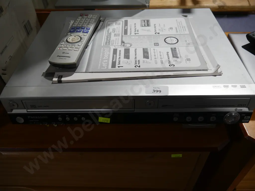 Panasonic VHS/DVD player Image 1++