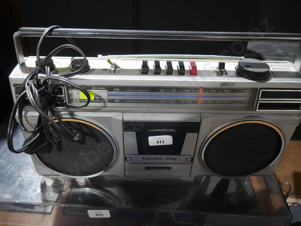 Sanyo stereo Image 1++