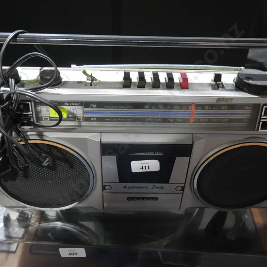 Sanyo stereo