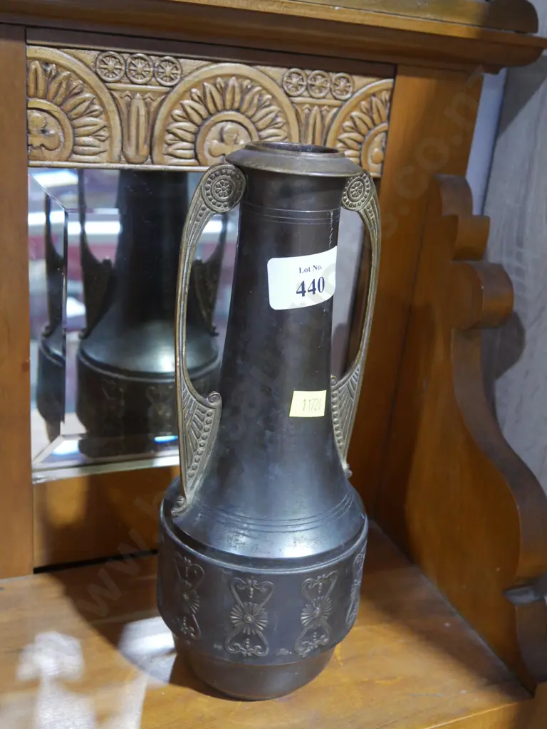 Brass vase Image 1++