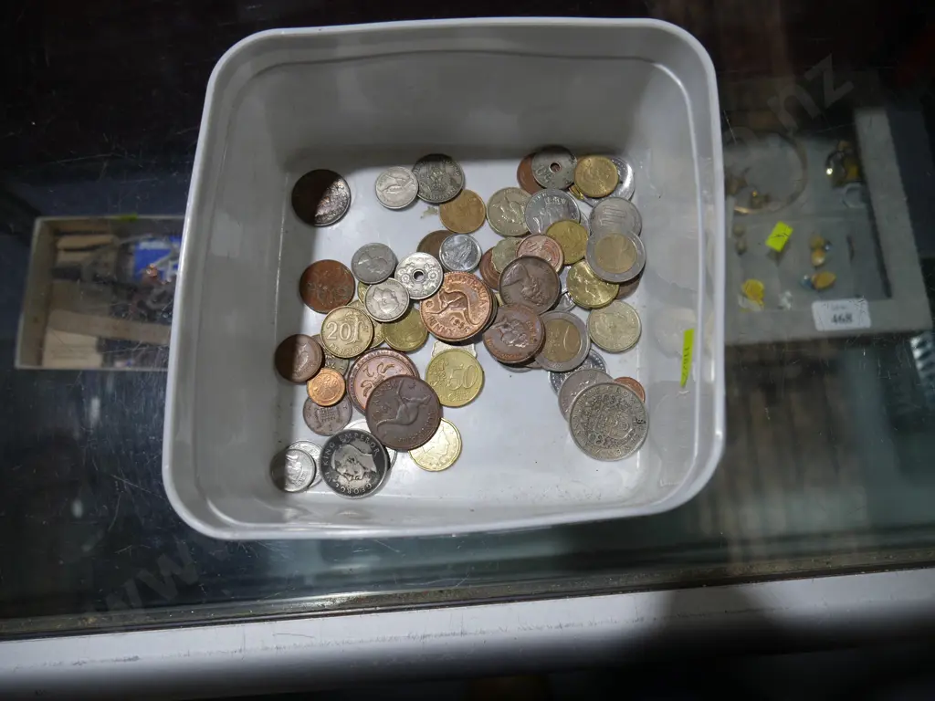 Assorted coins Image 1++