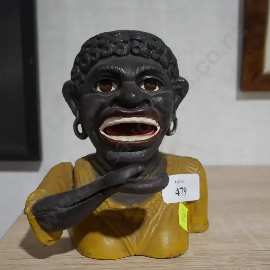 Dinah money box