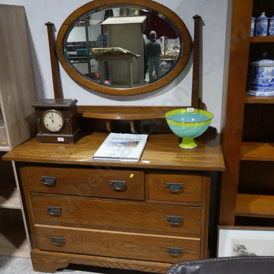 Dressing table