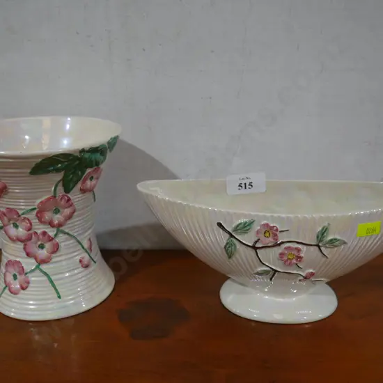 Maling vase etc