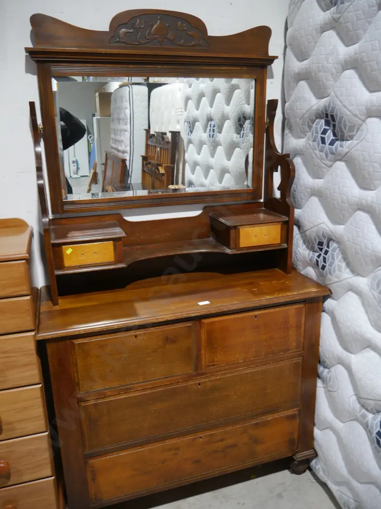 Dressing table Image 1++