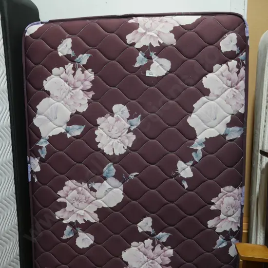 Single slat bed