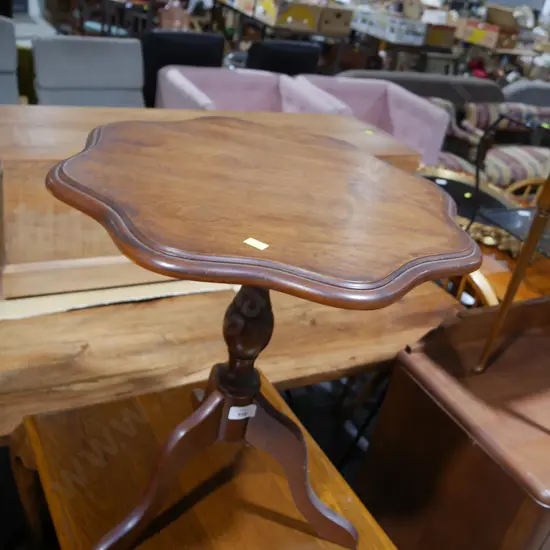 Wine table