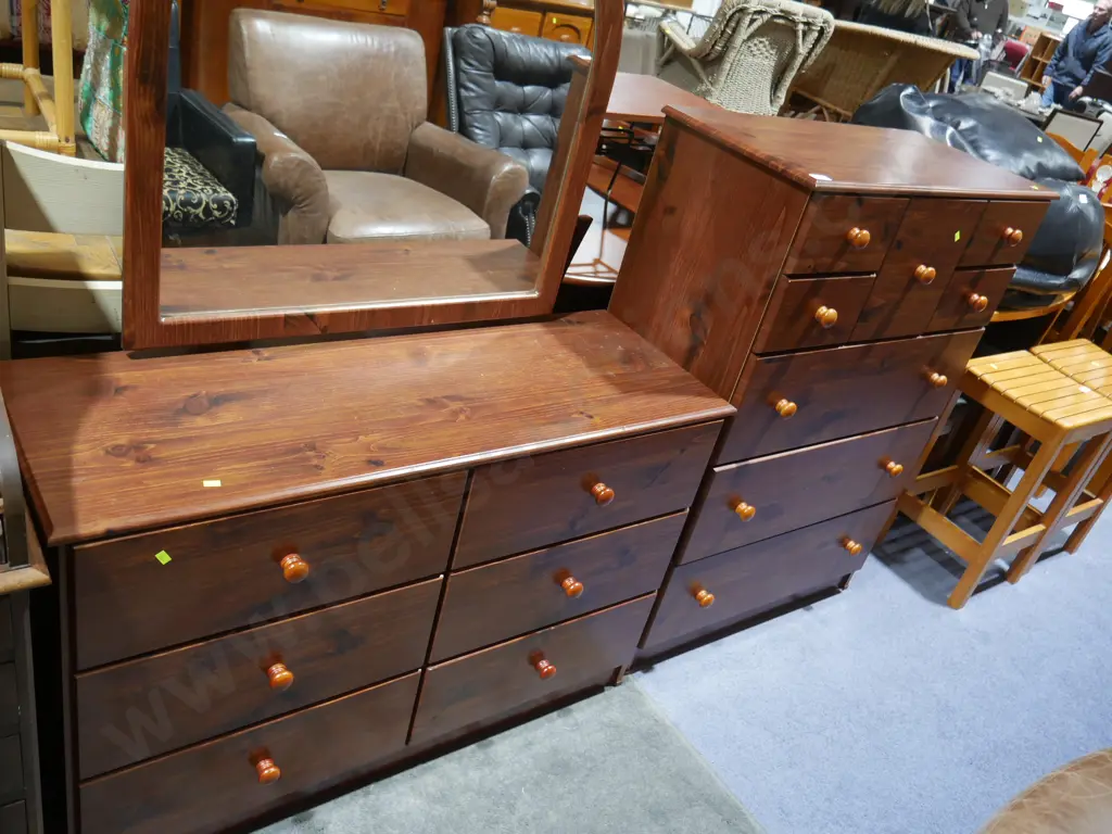 Two-piece bedroom suite Image 1++