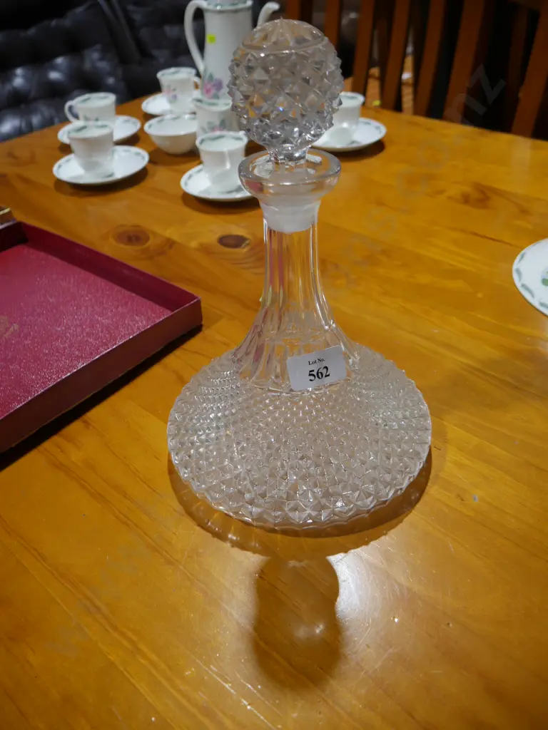 Crystal decanter Image 1++