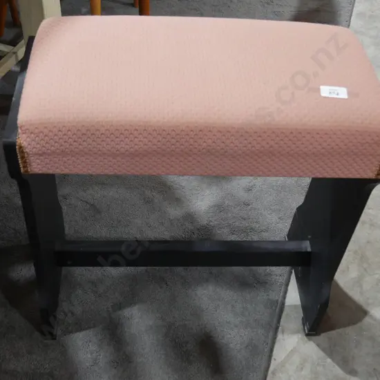 Piano stool